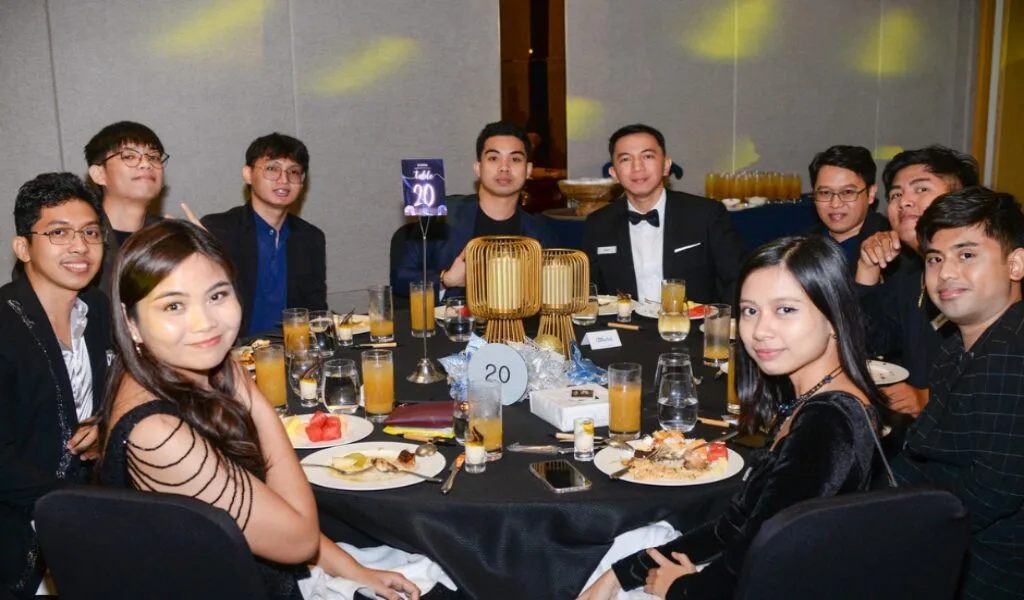MPH team members at table number 20